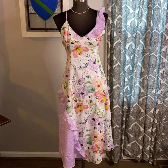 Urban Outfitters Dresses & Skirts - Urban Outfitters floral ruffle fairy dress